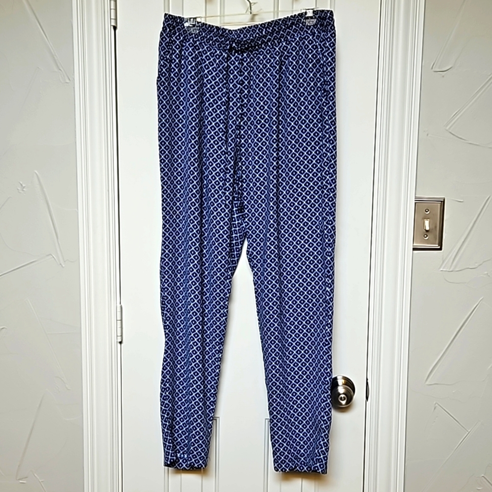 EUC Zac & Rachel Blue & White Elastic Waist Drawstring Pants in Geometric Print